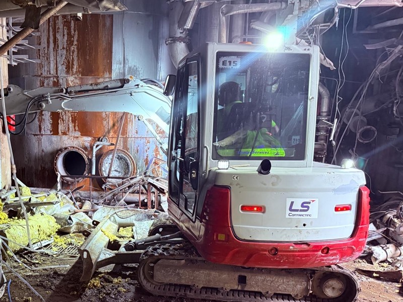 Takeuchi TB2150R - Koparka gąsienicowa