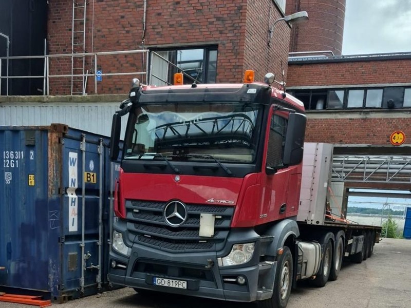 Mercedes-Benz Actros - Ciągnik siodłowy